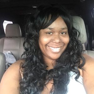 Meet your Posher, Hillary